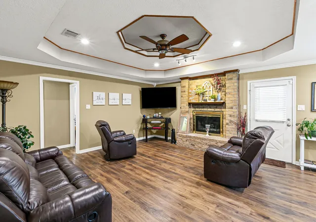 Photo 2 of Single family home for sale at 1803 Inez Dr, Robinson, TX 76706 | MLS# 21068598 | Listing updated on 2026-08-29