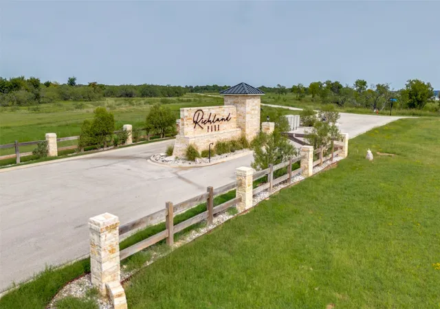 Photo 3 of Land for sale at Lot 22 Edgewater Way, Corsicana, TX 76233 | MLS# 21068948 | Listing updated on 2026-08-27