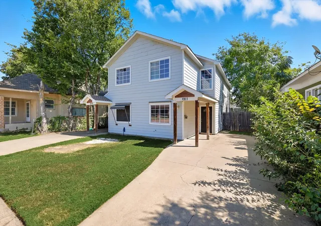 Photo 2 of House for sale at 1909 May St, Fort Worth, TX 76110 | MLS# 21067553 | Listing updated on 2026-08-22