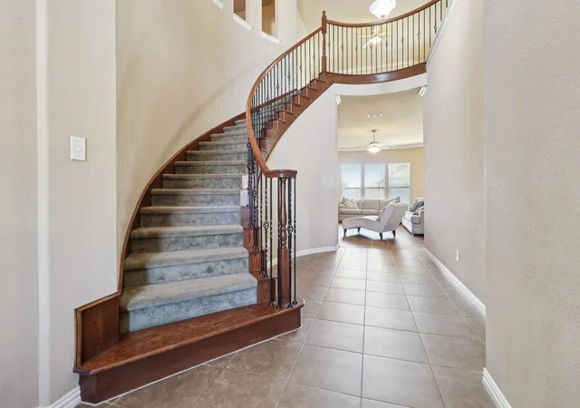 Photo 4 of Single family home for sale at 1506 Oak Park Ln, Cedar Hill, TX 75104 | MLS# 21069151 | Listing updated on 2026-10-01