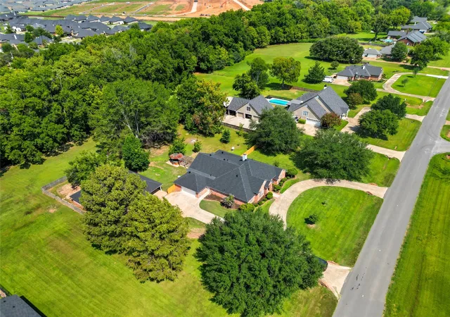 38th image of 107 Lakewood Point Dr, Bossier City, LA 71111 | MLS# 21067627