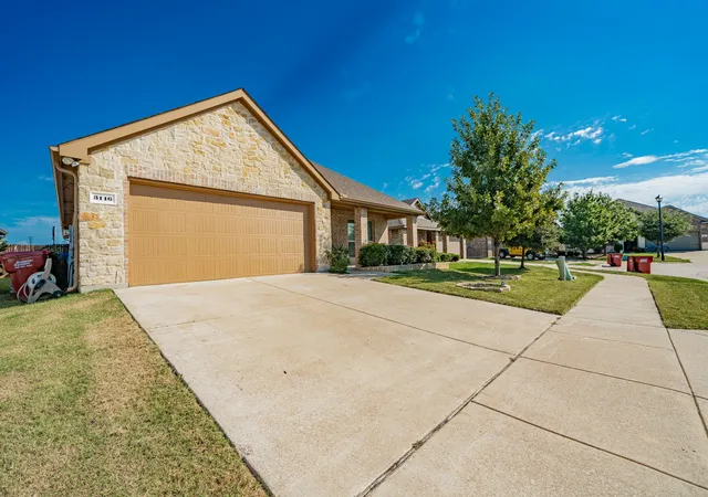 Photo 2 of Single family home for sale at 3116 Crystal Way, Royse City, TX 75189 | MLS# 21068903 | Listing updated on 2026-08-30