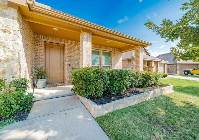 Photo 3 of Single family home for sale at 3116 Crystal Way, Royse City, TX 75189 | MLS# 21068903 | Listing updated on 2026-08-30