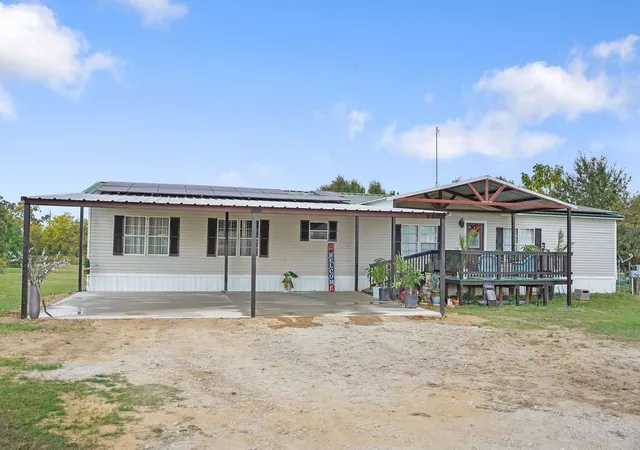 Homes for sale in Sulphur Springs, TX | 38 County Road 2299, Sulphur Springs, TX 75482 | MLS# 21071052
