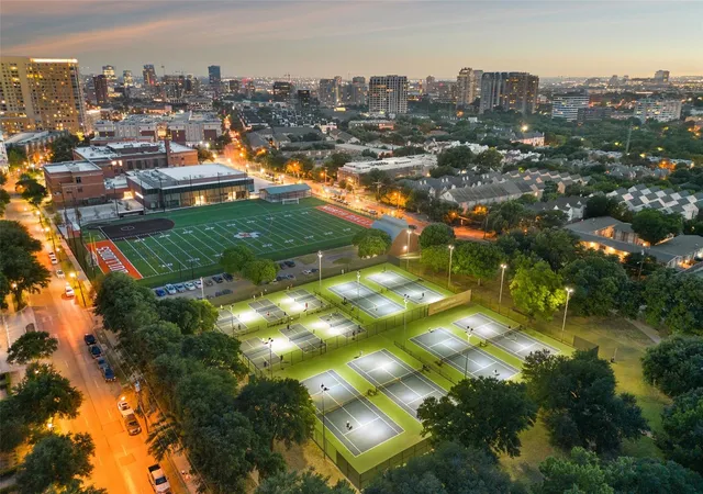 Listing Photo 2 - Condo for sale in building located at 4134 Travis St, Dallas, TX 75204 - Unit #11