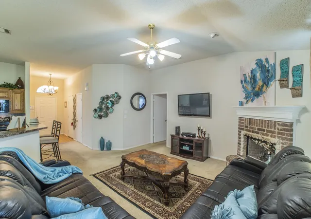 Photo 2 of Single family home for sale at 1634 Powder Horn Ln, Arlington, TX 76018 | MLS# 21071168 | Listing updated on 2026-08-22