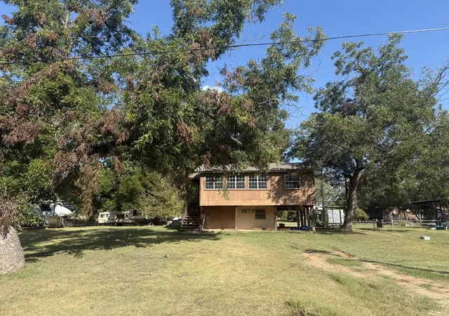 Photo 3 of Single family home for sale at 7077 Cherokee Trl, Weatherford, TX 76087 | MLS# 21066535 | Listing updated on 2026-08-22