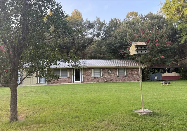 Photo 1 of Single family home for sale at 412 S Birch, Van, TX 75790 | MLS# 21066117 | Listing updated on 2026-08-22