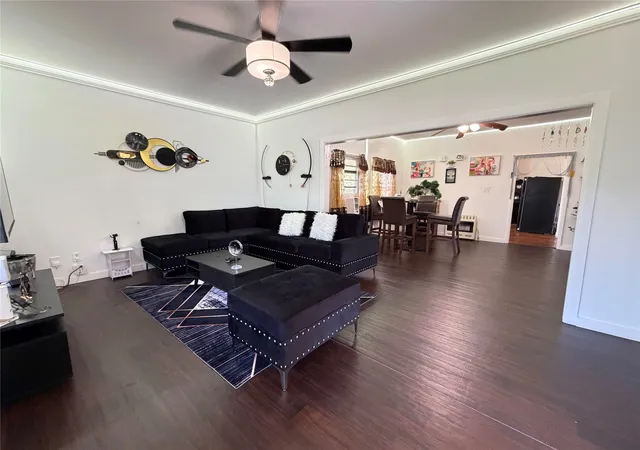 Photo 3 of Single family home for sale at 801 W Walker St, Denison, TX 75020 | MLS# 21072513 | Listing updated on 2026-09-28