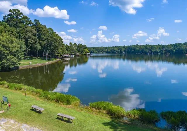 Photo 4 of Single family home for sale at 257 Peaceful Woods Trl, Holly Lake Ranch, TX 75765 | MLS# 21063913 | Listing updated on 2026-09-03