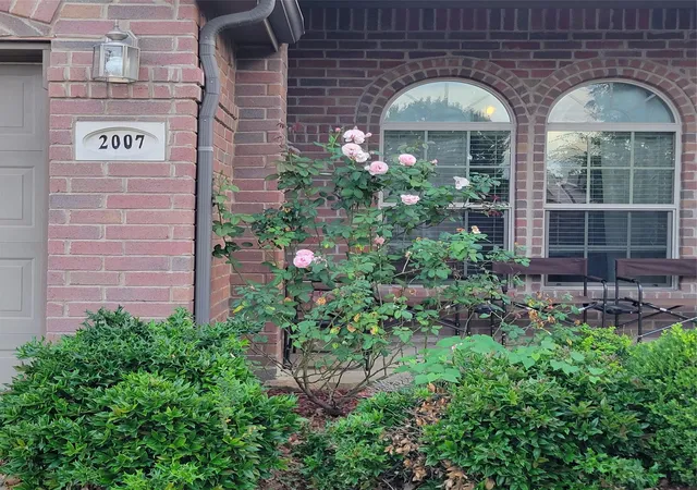 Photo 3 of Single family home for sale at 2007 Eagle Lake Dr, Forney, TX 75126 | MLS# 21072243 | Listing updated on 2026-10-02