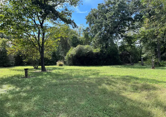 Photo 2 of Sale Pending at 437 Lcr Redbud A, Mexia, TX 76667 | MLS# 21072983 | Listing updated on 2026-07-12