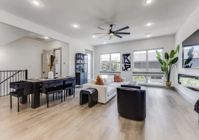 Photo 4 of Sale Pending at 2649 La Altura Ln, Dallas, TX 75212 | MLS# 21070976 | Listing updated on 2026-07-06