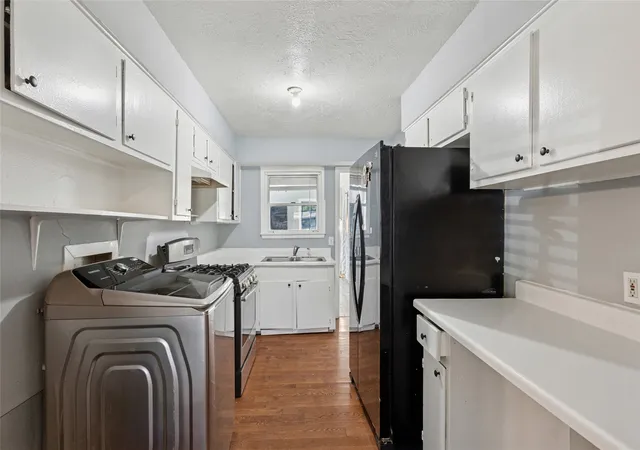 5th image of 1304 E Lovers Ln, Arlington, TX 76010 | MLS# 21065522