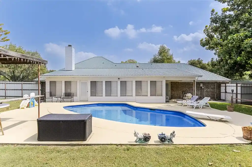 Photo 1 of Single family home for sale at 111 Kirk Rd, Midlothian, TX 76065 | MLS# 21066814 | Listing updated on 2026-10-14