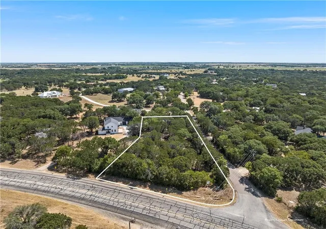 Homes for sale in China Spring, TX | 2764 Garrett Ln, China Spring, TX 76633 | MLS# 21074495