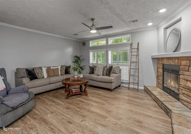 Photo 3 of Single family home for sale at 8287 Jefferson Paige Rd, Shreveport, LA 71119 | MLS# 21074059 | Listing updated on 2026-08-17