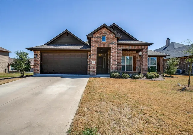 Photo 1 of Single family home for sale at 1023 Saint Andrews Dr, Burleson, TX 76028 | MLS# 21075193 | Listing updated on 2026-09-26