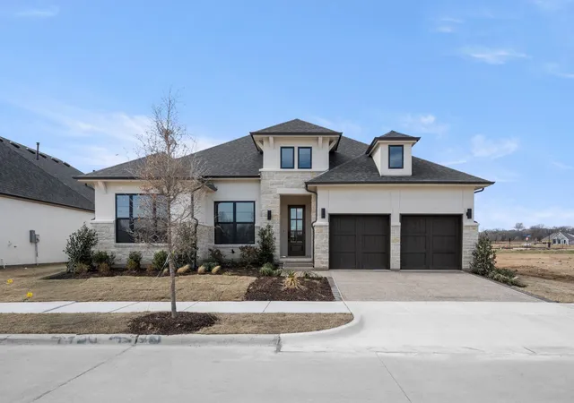 Photo 1 of Single family home for sale at 4730 Hawthorn Hills, Arlington, TX 76005 | MLS# 21075283 | Listing updated on 2026-09-22