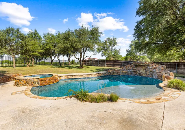 Homes for sale in China Spring, TX | 1865 Austin Hines Dr, China Spring, TX 76633 | MLS# 21075228