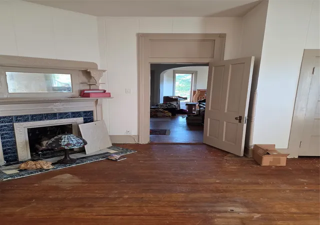 Photo 3 of Single family home for sale at 802 Fitzhugh Ave, Paris, TX 75460 | MLS# 21075278 | Listing updated on 2026-08-22