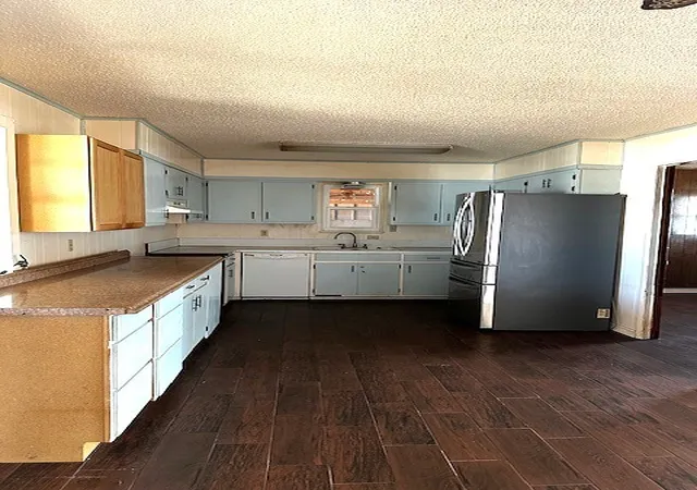 Photo 4 of Sale Pending at 123 E Mccaulley Ave, Bronte, TX 76933 | MLS# 20986122 | Listing updated on 2026-10-03