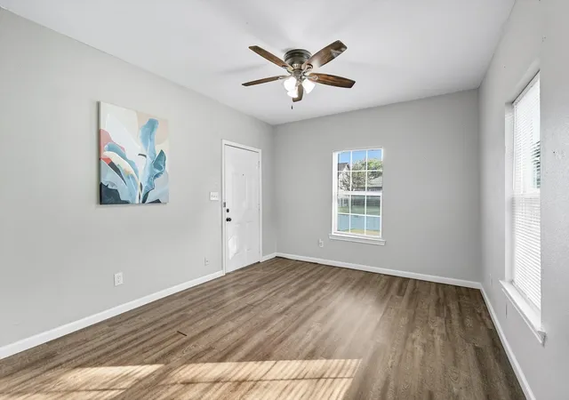 5th image of 717 E Davis Ave, Fort Worth, TX 76104 | MLS# 21074546