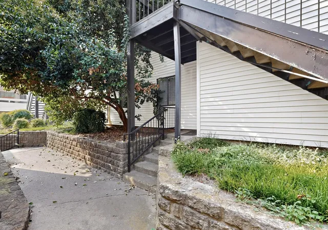 Homes for sale in Dallas, TX | 7431 Holly Hill Dr #108, Dallas, TX 75231 | MLS# 21053845