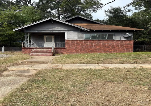 Photo 1 of Single family home for sale at 1124 Leander St, Shreveport, LA 71104 | MLS# 21075952 | Listing updated on 2026-07-08