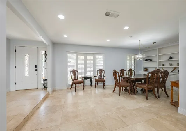 Photo 3 of Single family home for sale at 5017 Boulder Lake Rd, Fort Worth, TX 76103 | MLS# 21075610 | Listing updated on 2026-07-18