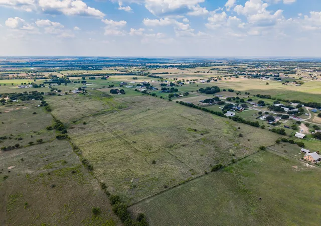 Photo 1 of Land for sale at Tbd Southern Vw, Lorena, TX 76655 | MLS# 21075892 | Listing updated on 2026-08-22