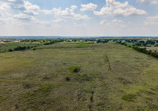 Photo 4 of Land for sale at Tbd Southern Vw, Lorena, TX 76655 | MLS# 21075892 | Listing updated on 2026-08-22