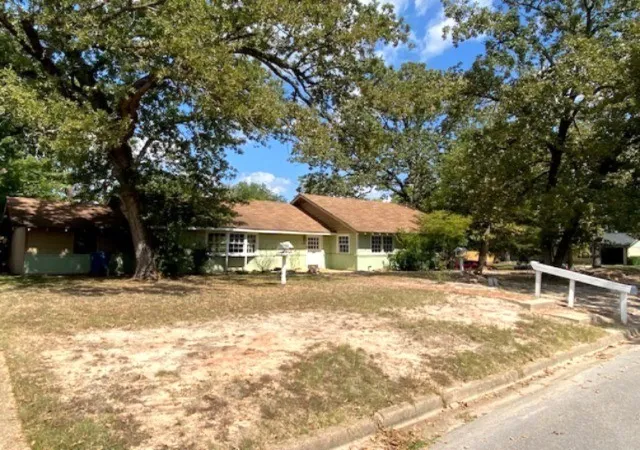 1st image of 100 Thunderbird Dr, Athens, TX 75751 | MLS# 21077789