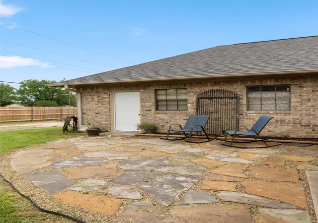 Homes for sale in Mount Pleasant, TX | 3006 Master Dr, Mount Pleasant, TX 75455 | MLS# 21078081