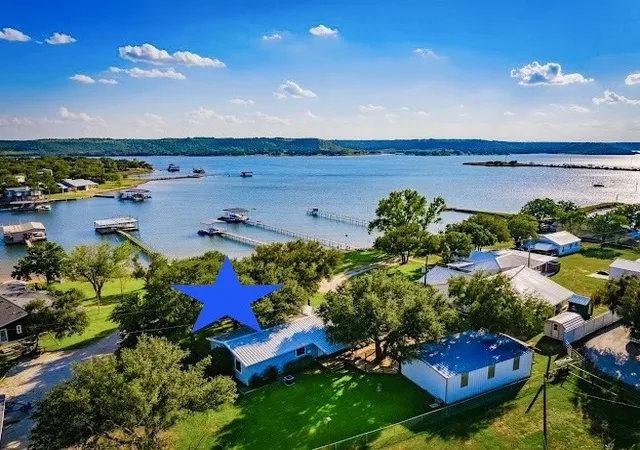 Homes for sale in Possum Kingdom Lake, TX | 4713 Fox Hollow Rd, Possum Kingdom Lake, TX 76450 | MLS# 21075472