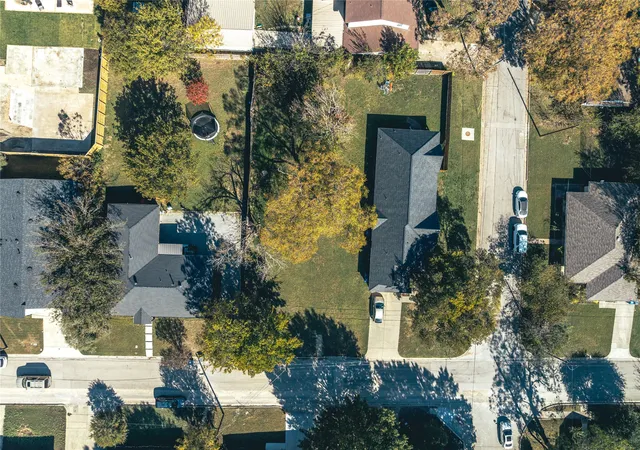 Photo 2 of Land for sale at 1102 W Erwin Ave, Mc Kinney, TX 75069 | MLS# 21061188 | Listing updated on 2026-07-09