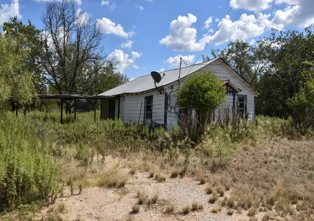 Photo 2 of Single family home for sale at 1101 S Plum, Brady, TX 76825 | MLS# 21072611 | Listing updated on 2026-08-22