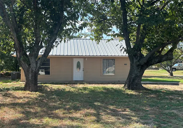 Photo 3 of Multi family home for sale at 2764 W Hwy 199, Springtown, TX 76082 | MLS# 21075304 | Listing updated on 2026-09-26