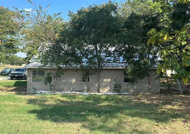 Photo 3 of Multi family home for sale at 2764 W Hwy 199, Springtown, TX 76082 | MLS# 21075304 | Listing updated on 2026-09-26