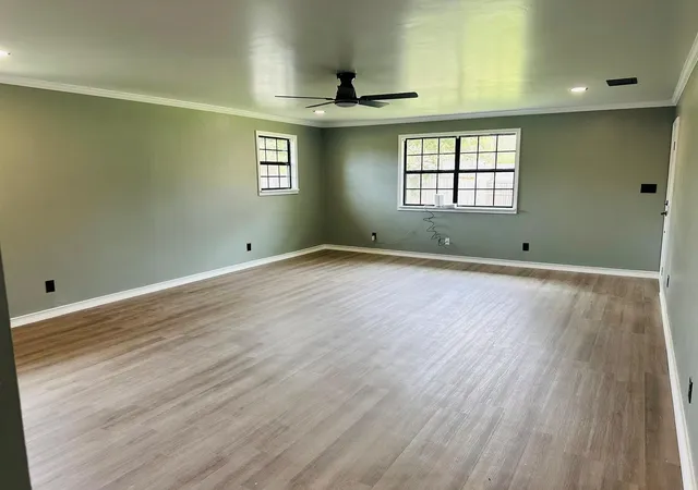 Photo 4 of Single family home for sale at 3409 Edson Blvd, Shreveport, LA 71107 | MLS# 21080134 | Listing updated on 2026-08-22