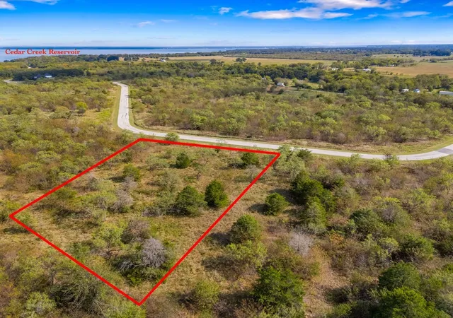 Homes for sale in Kemp, TX | 8037 Big Water Ln, Kemp, TX 75143 | MLS# 21076829