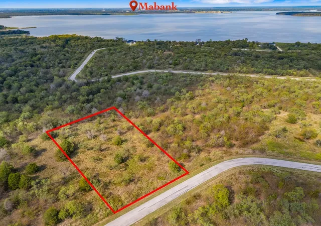 Homes for sale in Kemp, TX | 8037 Big Water Ln, Kemp, TX 75143 | MLS# 21076829