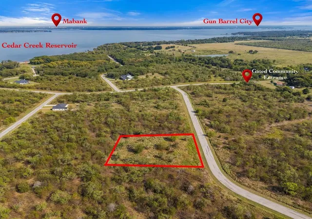 Homes for sale in Kemp, TX | 8073 Big Water Ln, Kemp, TX 75143 | MLS# 21076796