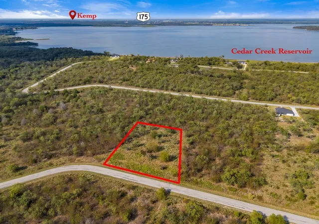 Homes for sale in Kemp, TX | 8073 Big Water Ln, Kemp, TX 75143 | MLS# 21076796