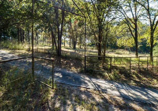 Land for sale at 412 Rs County Road 1275, Emory, TX 75440 | MLS# 21080290
