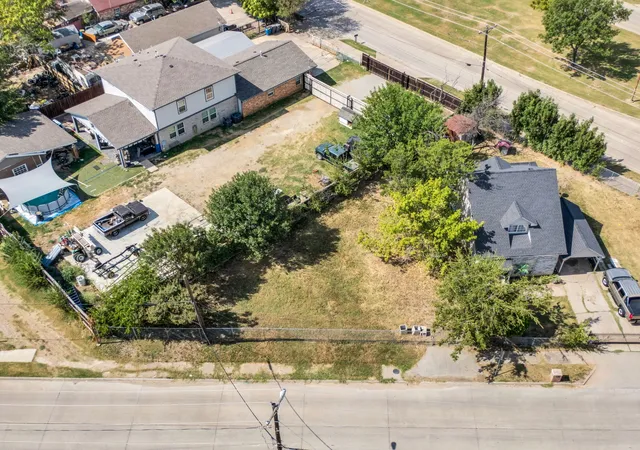 5th image of 3519 Weisenberger Dr, Dallas, TX 75212 | MLS# 21080757
