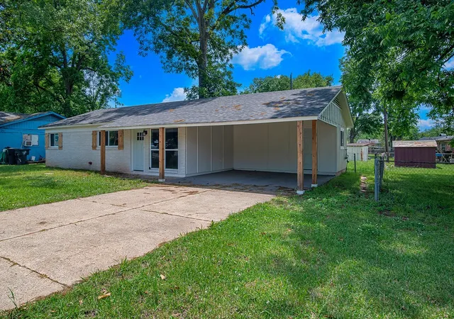 Homes for sale in Bossier City, LA | 1609 Northgate Rd, Bossier City, LA 71112 | MLS# 21080810