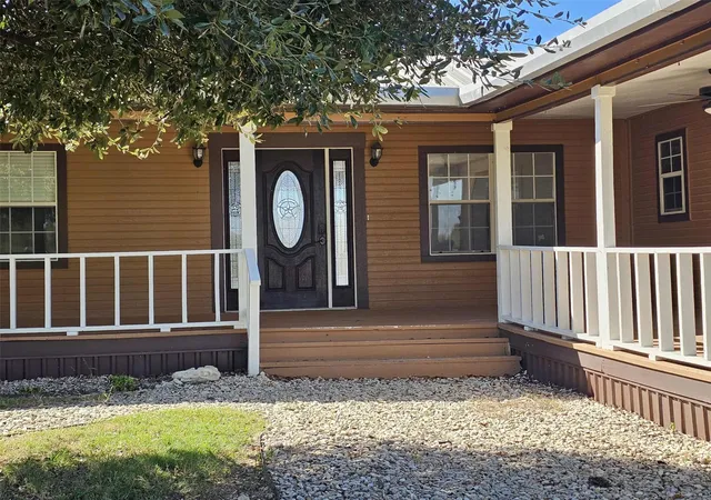 Photo 1 of Sale Pending at 225 Hcr 3242, Hubbard, TX 76648 | MLS# 21079887 | Listing updated on 2026-08-22