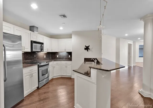Photo 1 of Condo for sale at 229 Milam St #42, Shreveport, LA 71101 | MLS# 21081427 | Listing updated on 2026-08-22