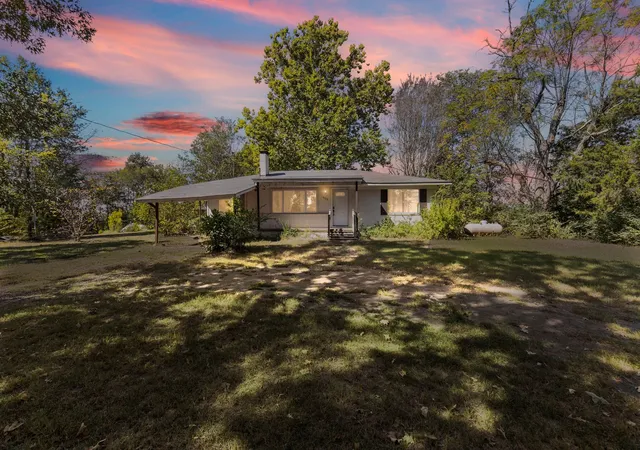 Photo 3 of Manufactured home for sale at 853 County Road 2730, Pittsburg, TX 75686 | MLS# 21067007 | Listing updated on 2026-10-01